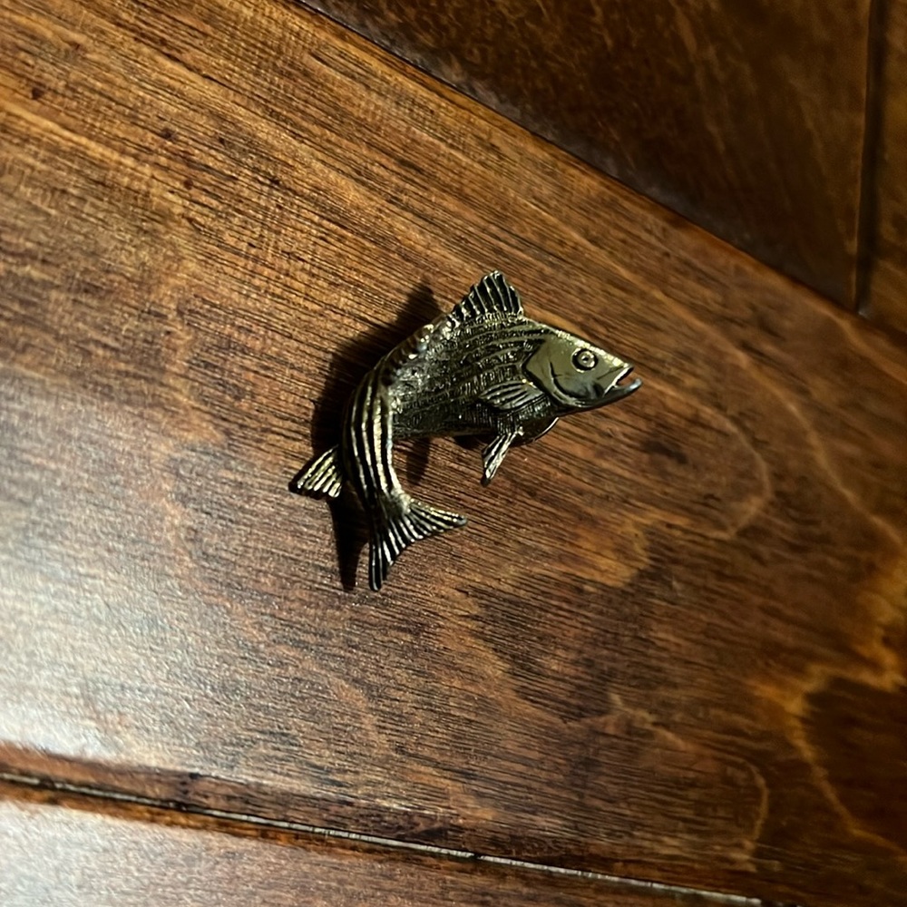 Vintage Jolle brand-stamped striped bass pin. Gold-toned